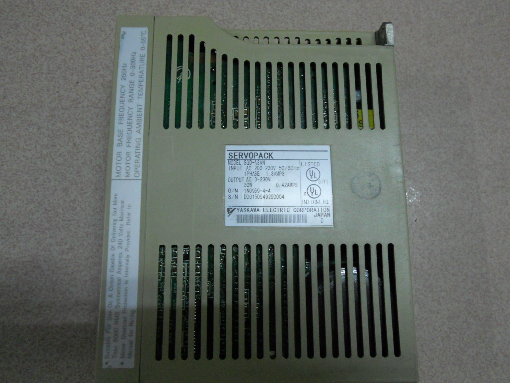 A051*二手安川伺服驱动器 SGD-A3AN