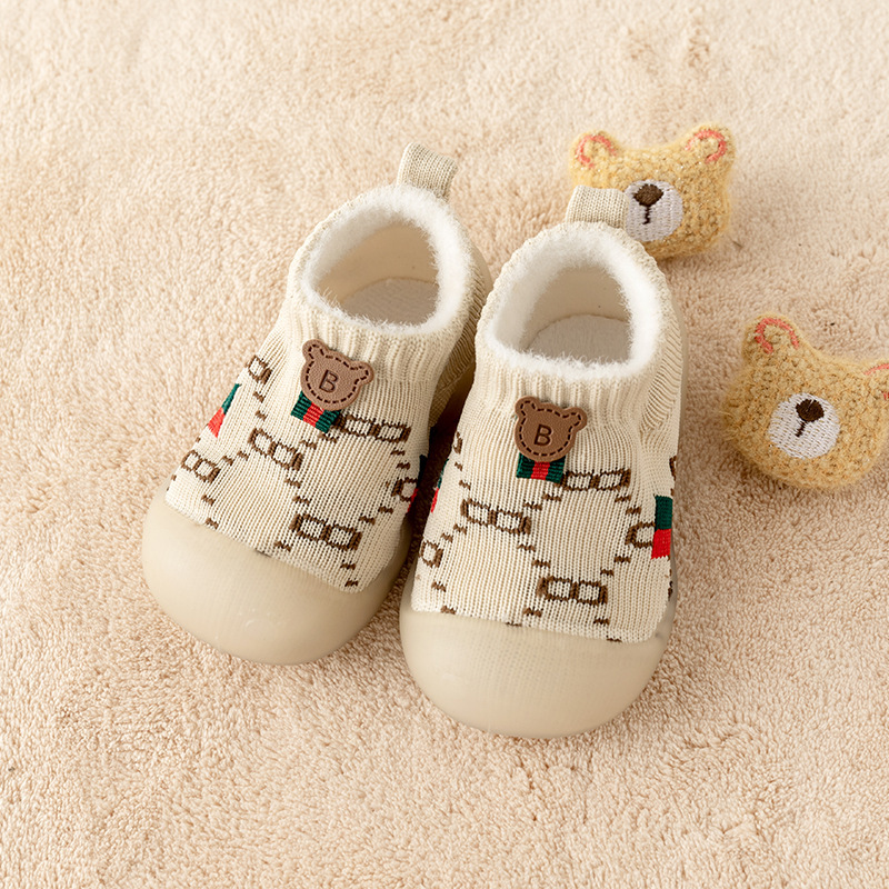 Invierno bebés zapatos para bebés pequeños zapatos de interior antideslizantes de invierno 0 - 3 años recién nacidos zapatos de piso para hombres y mujeres