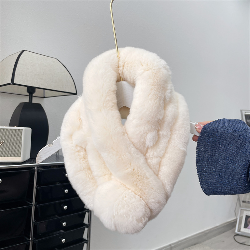 Écharpe en fourrure de renard avec pompons - étole en lapin douce_voghion.com