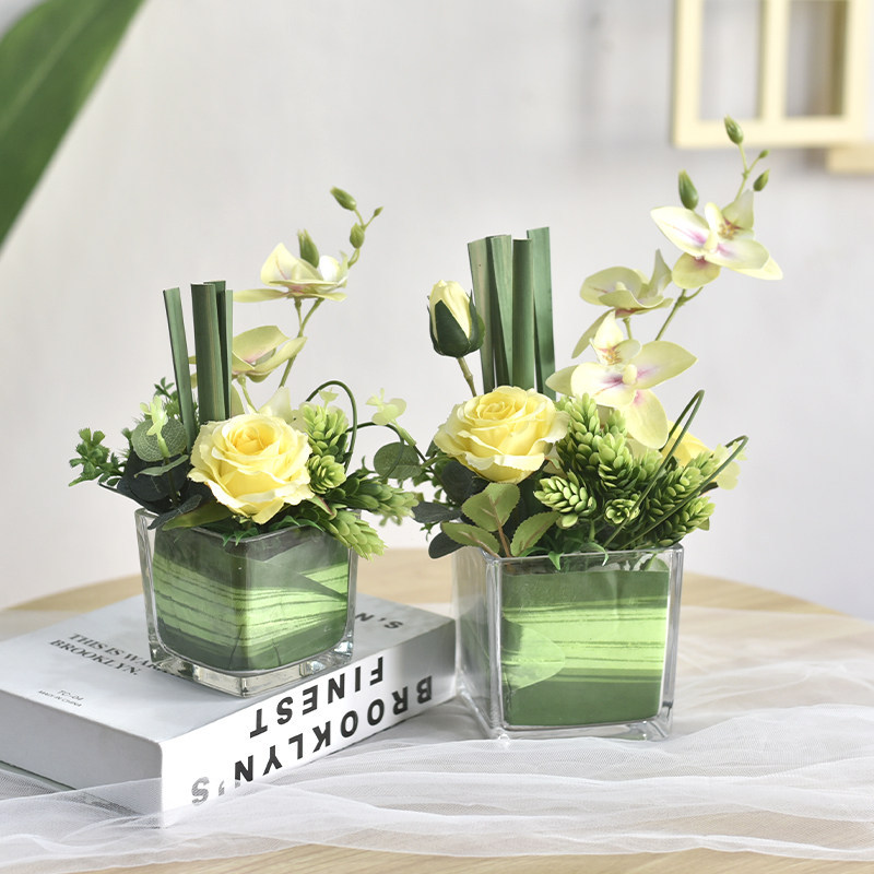 商务小桌花花玻璃摆件客厅装饰酒店民宿橱窗餐桌面卧室假花绢布