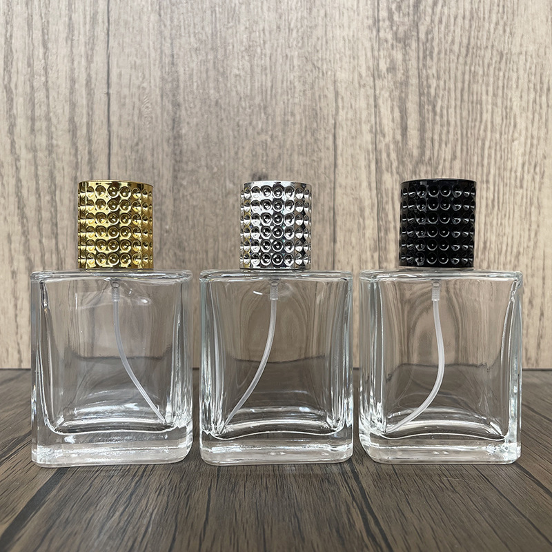 现货B069-50ml 金色银色香水喷雾瓶化妆品分装瓶便携式玻璃空瓶子