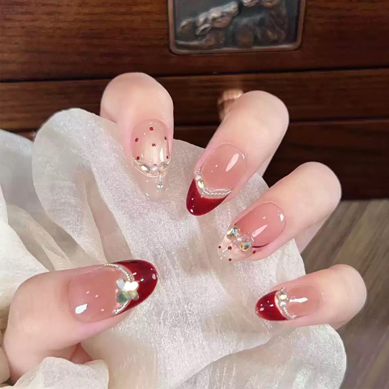 Fm-560 Fake Nail Patches in Red, Detachable Wearable Nails with Handmade Sealing Layer, Phototherapy, Dazzling Luxury Style Fm-560 Fake Nail Patches in Red, Detachable Wearable Nails with Handmade Sealing Layer, Phototherapy, Dazzling Luxury Style