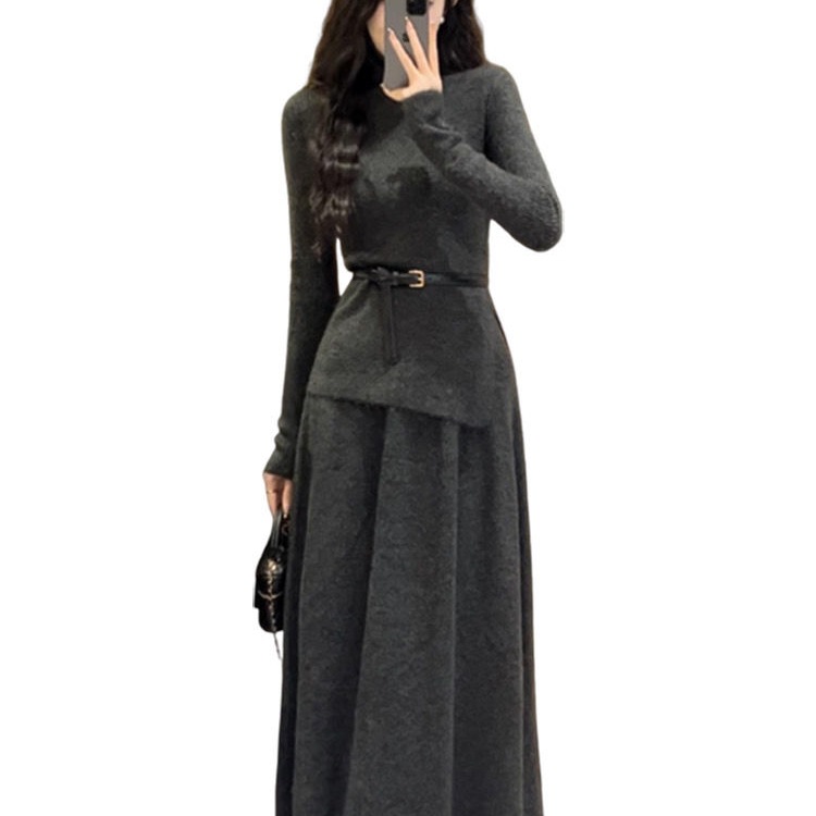 2025秋冬装新款穿搭小香赫本风法式感套装长裙针织连衣裙子女