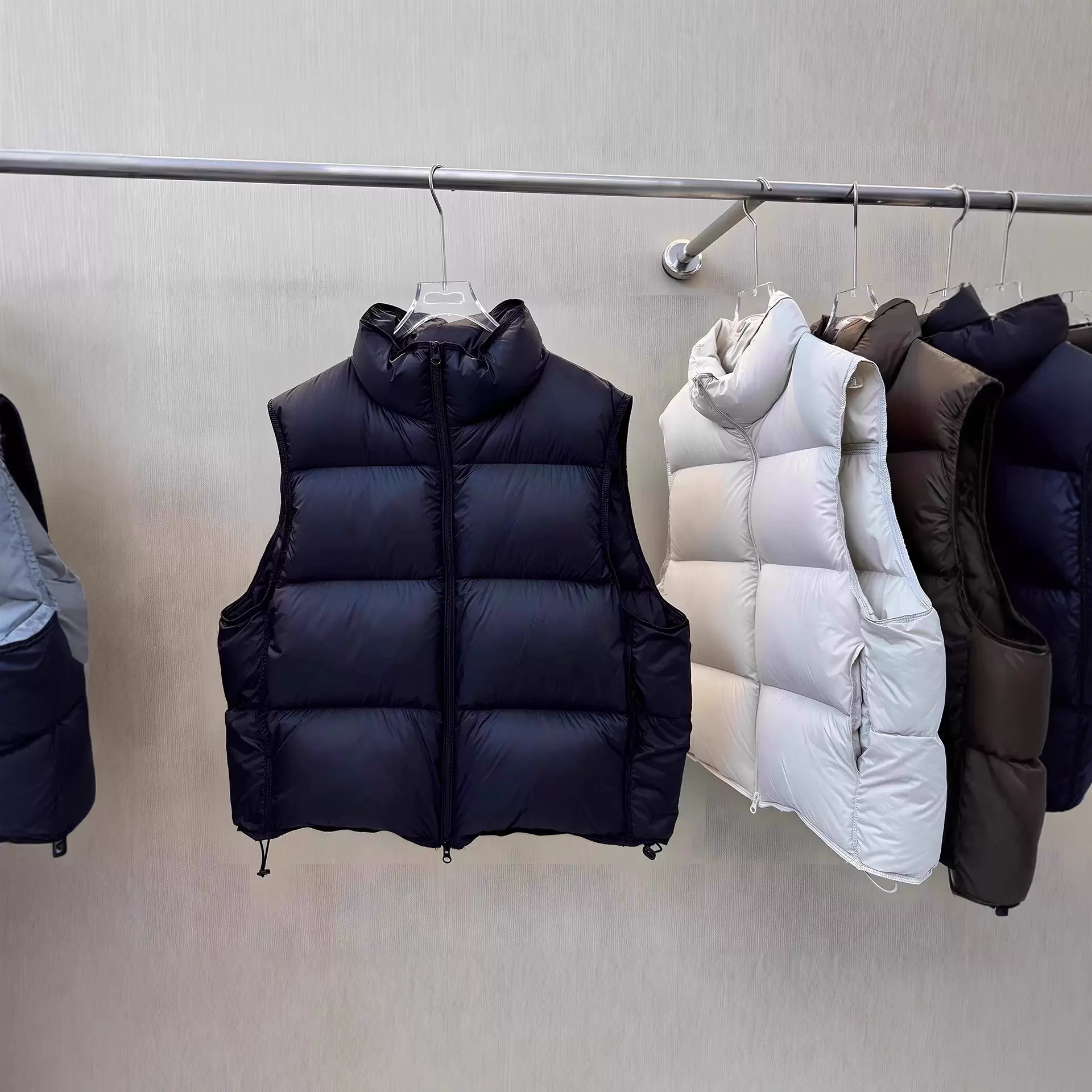 羽绒马甲背心女2025秋冬季新款韩版休闲宽松外穿百搭马夹坎肩外套