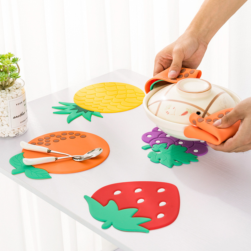 Silicone non-slip cartoon table mat
