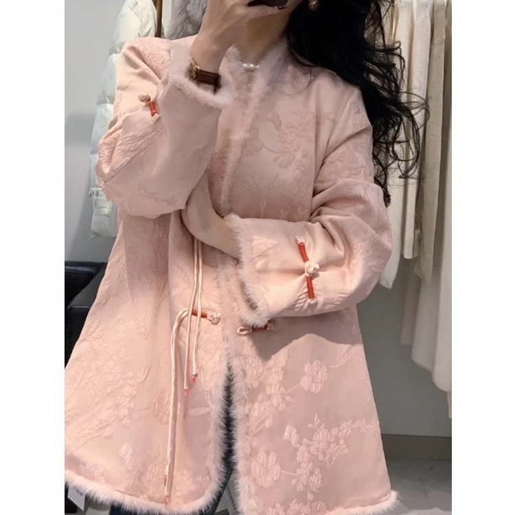 今年流行漂亮复古唐装高级感新中式女装国风保暖粉色夹棉棉服外套