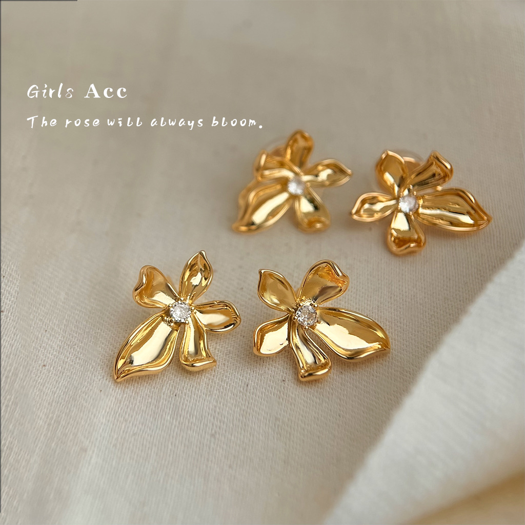 耳语模特_0001_耳语场景新水印 拷贝 2.jpg