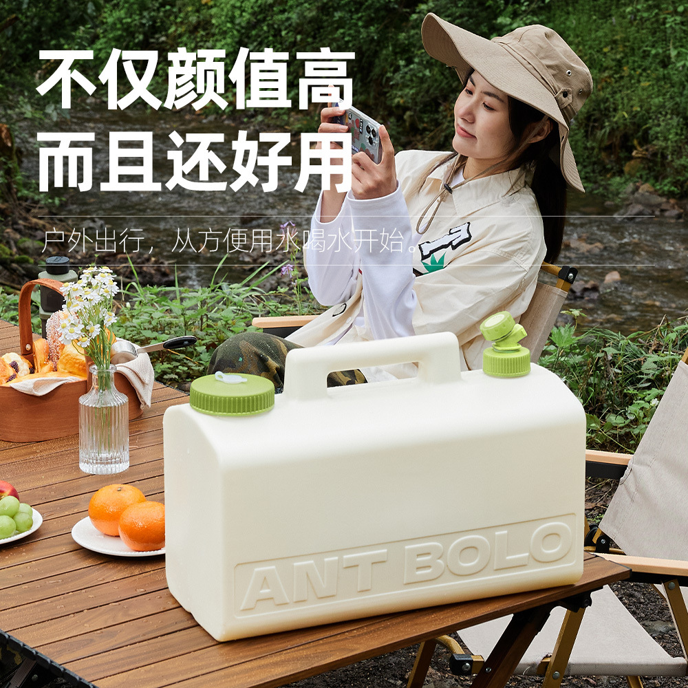 Wholesale Outdoor Camping Portable Handheld Car Mount Water Storage Tank with Faucet Food Grade Rectangular Large Capacity Water Barrel