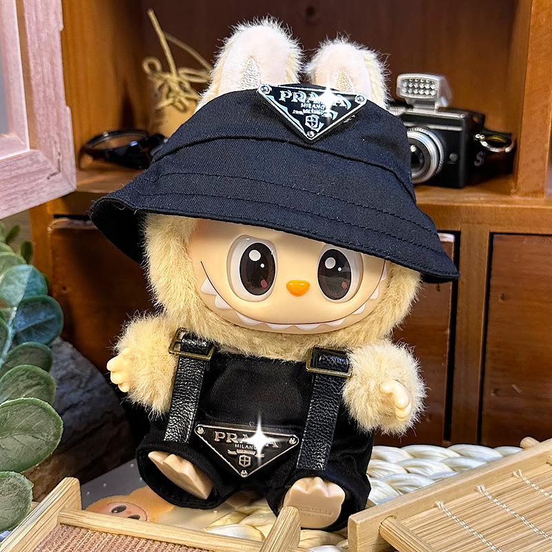 Labubu se sienta en la fiesta, ropa de bebé, caja ciega de primera generación, ropa de bebé Labubu, ropa de tela rabble, cara de vinilo de felpa