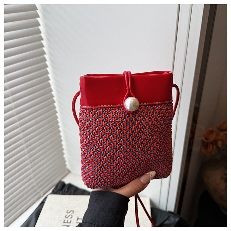 Retro patchwork woven mobile phone bag for women 2025 new summer fashion commuting single-shoulder crossbody pearl bucket bag undefined