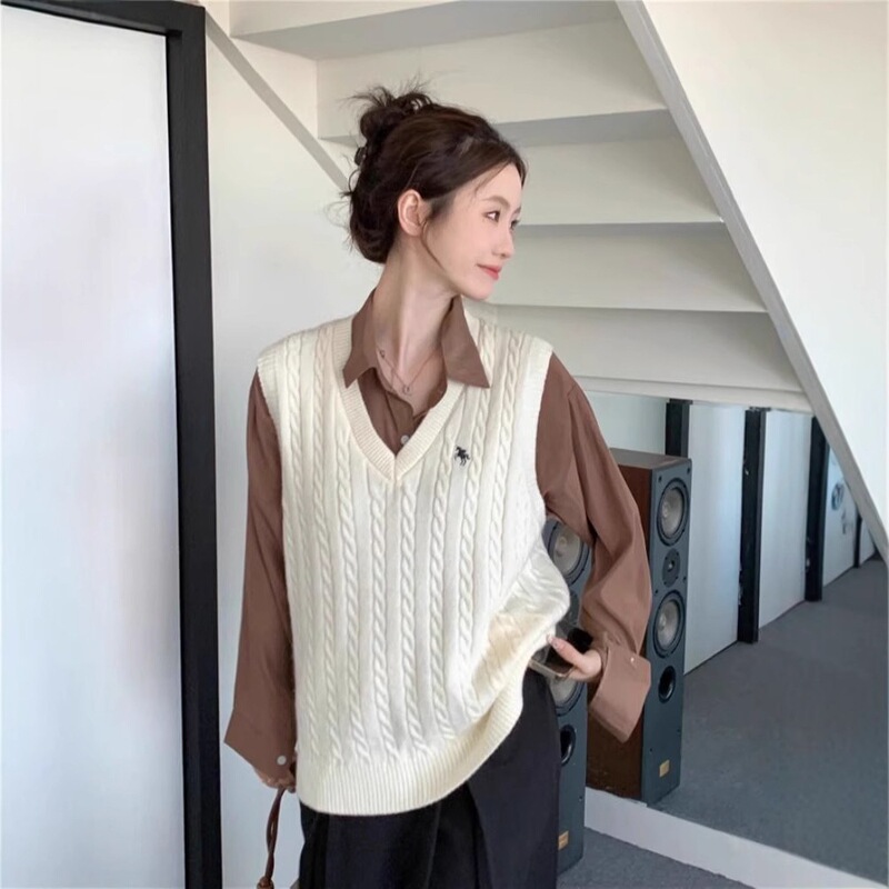 女性用グレーVネック刺繍ニットベスト、小柄な人向けの春と秋のアウターウェア、多用途のルーズレイヤードツイストセーターベスト|undefined