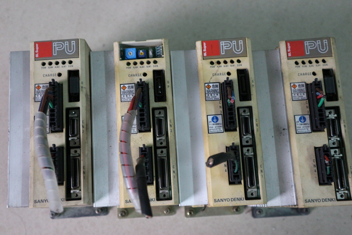 A074*二手拆机 Sanyo/三洋 伺服驱动器 PU0A030EN51S00 现货 200v