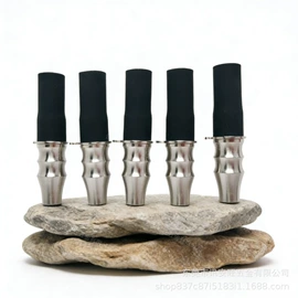 耳环;烟嘴;耳钉