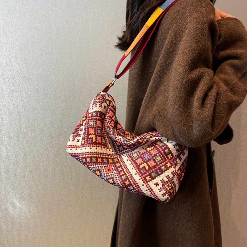 Korean Version New Crossbody Women's INS Large Capacity Shoulder Trendy Versatile Small Square Bag_voghion.com