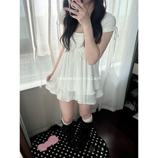 �nϵ���e�����ϵ����ʹ��ɫ�B�¶�ȹ���ŕr�и�������Ů