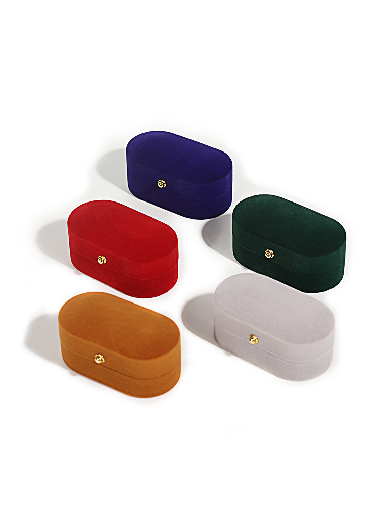 20g Weight Jewelry Boxes Classification 1 Piece Quantity Daily Occasion 1 Piece Flannel Vintage Style Simple Style Daily Solid Color Jewelry Boxes