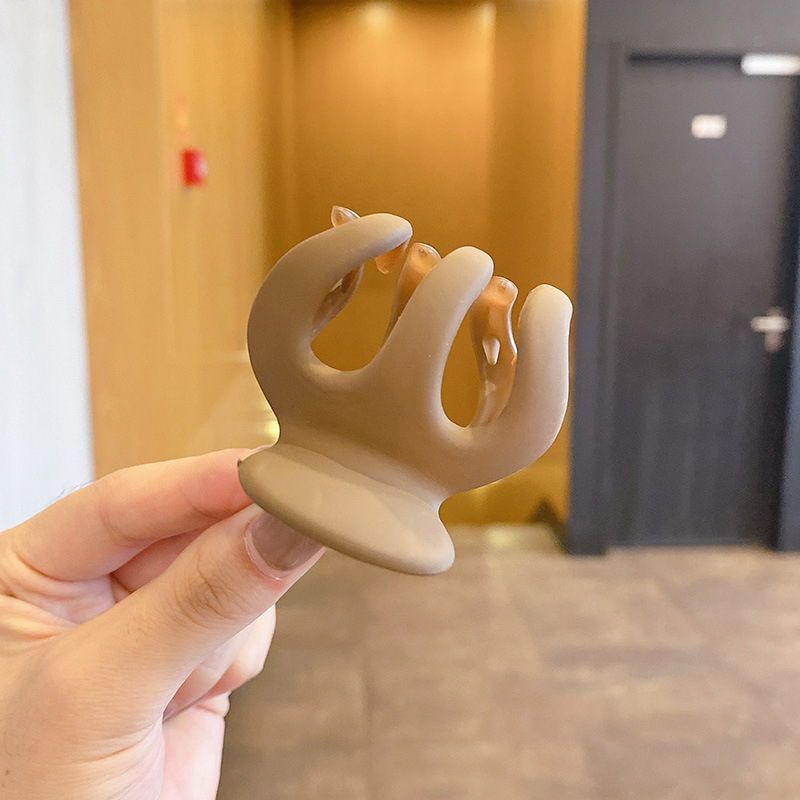 5 ¿ café mate (tamaño grande de unos 5 cm).