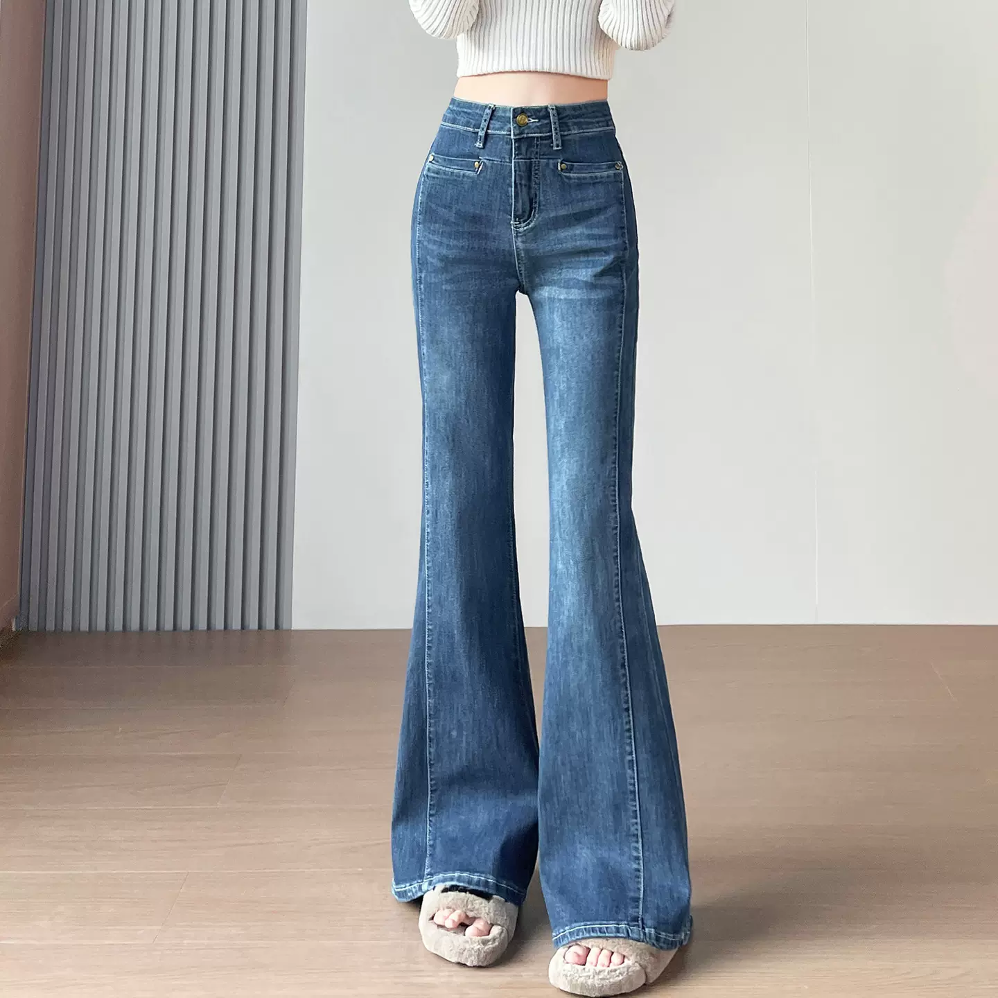 新款2025秋季复古宽松显瘦喇叭牛仔裤女显瘦显高必备潮女