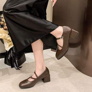 �͹Ŭ�����ŮЬ�ӿ�ɫ�����Ь2025���＾�¿�߸�Ь�ָ����|��Ь