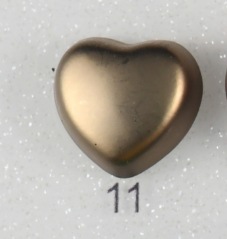 Hui cubre el pañuelo sin costuras magnético hebilla fija collar clip anti-exposición bufanda de seda accesorios en forma de corazón hebilla fuerte transfronteriza