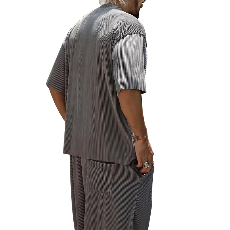 2022 estación independiente de verano europeo y americano rayas verticales de los hombres traje suelto pantalones cortos de manga corta de color sólido traje deportivo casual