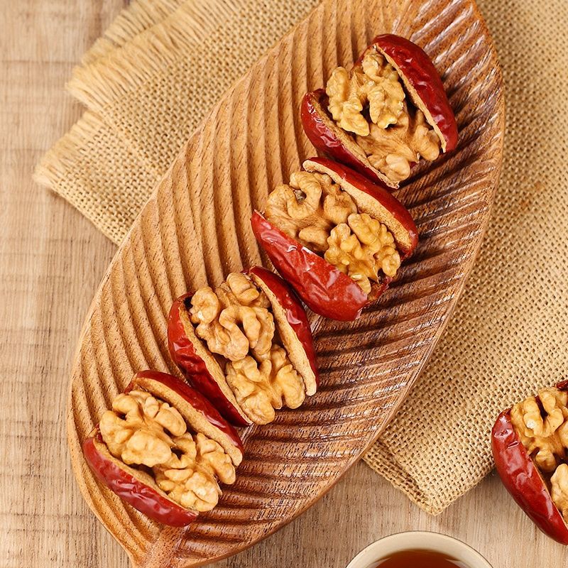 Stapled Jujube Walnut Wholesale Distribution 500g Walnut Jujube Office Snacks Xinjiang Hotan Jujube Walnut Kernels