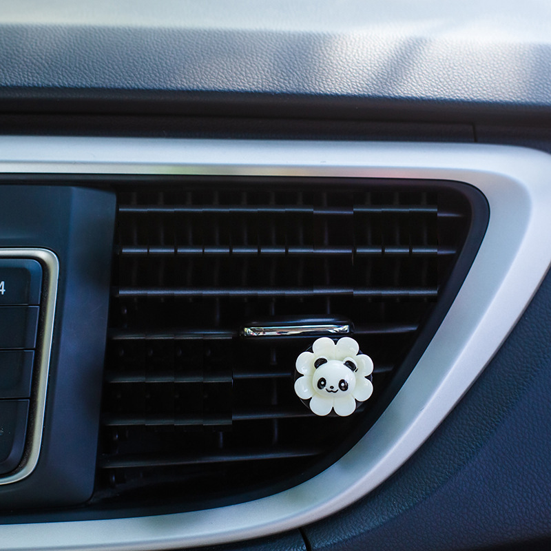 Perfume de coche, aromaterapia, lindo conejito, colgante de salida de aire acondicionado de coche, decoración de coche femenina de celebridades netas