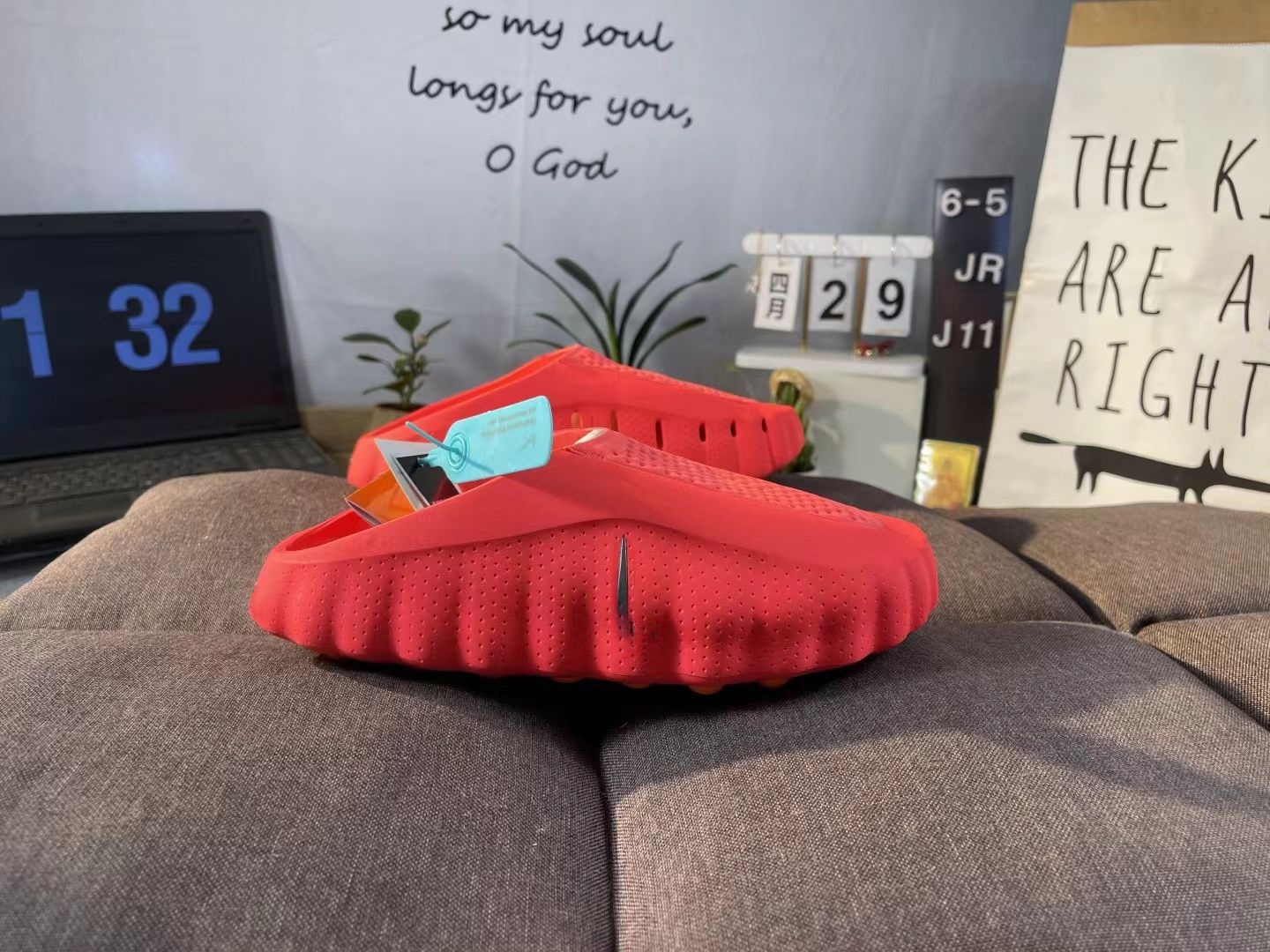 Nike Mind 001 Slide Solar Red HQ4307-600