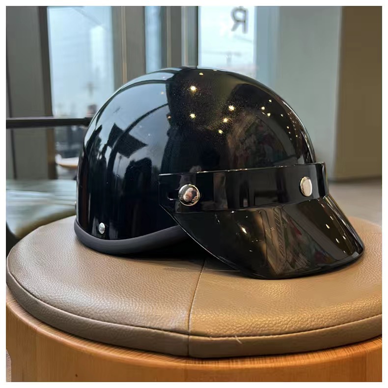 Suitable for Retro Helmets, 3C Certified, Personalized Men's and Women's Electric Vehicle Half Helmets, Universal for All Seasons, Summer Sun Protection and Safety