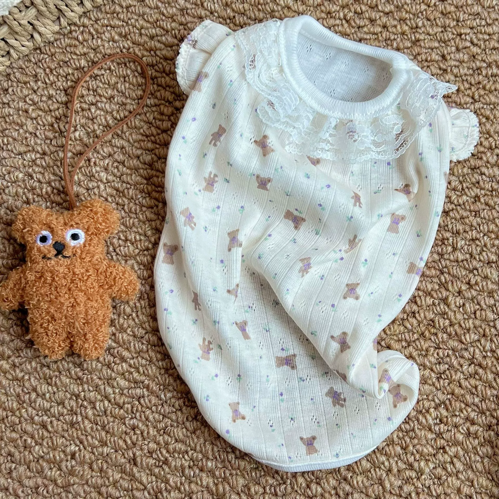 Летняя одежда для собак, прохладные и дышащие летящие рукава, милая юбка с цветочным принтом, свежий маленький йоркширский бишон фризе.