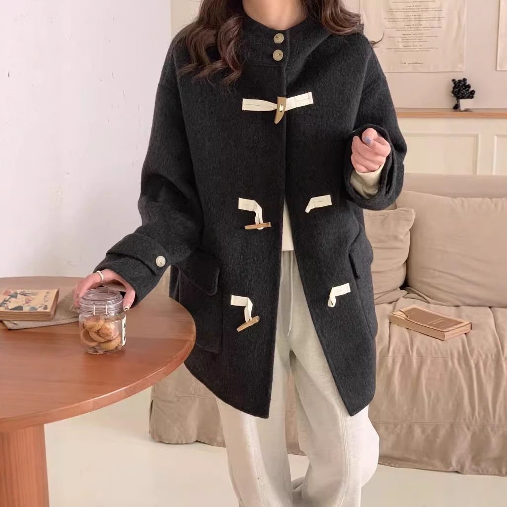 2025 가을, 겨울 새로운 경적 버튼 후드 양면 캐시미어 코트 여성을위한 중간 길이 한국 스타일 작은 양모 코트