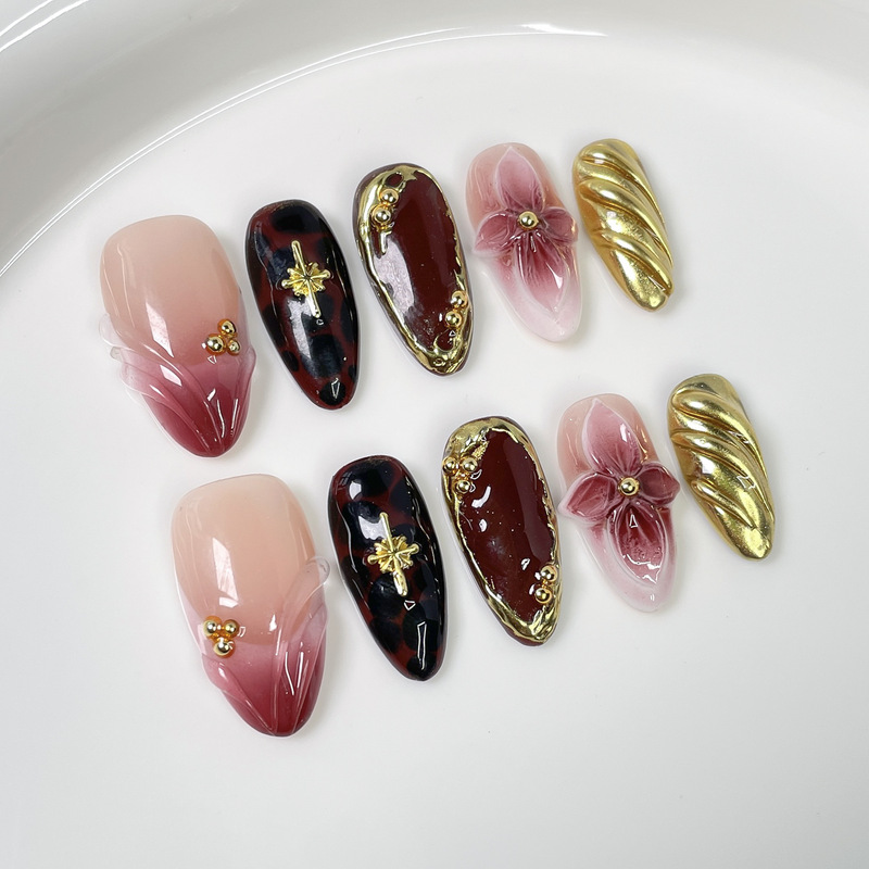 Nail Polish Burgundy Leopard Print Three-Dimensional Carved Manicure Ice-Transparent French Light Luxury Niche Design Handmade Wearable Nails Wholesale