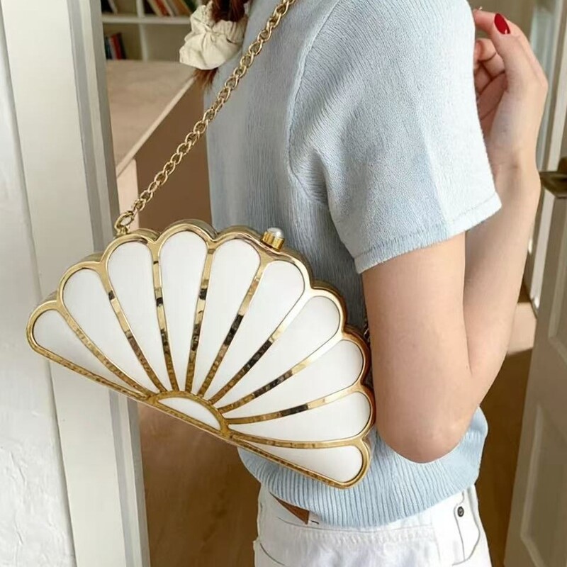 French-Style Fan-Shaped Shell Evening Bag, Light Luxury Metal Frame Chain Clutch Bag, Socialite Party Dress Crossbody Bag French-Style Fan-Shaped Shell Evening Bag, Light Luxury Metal Frame Chain Clutch Bag, Socialite Party Dress Crossbody Bag