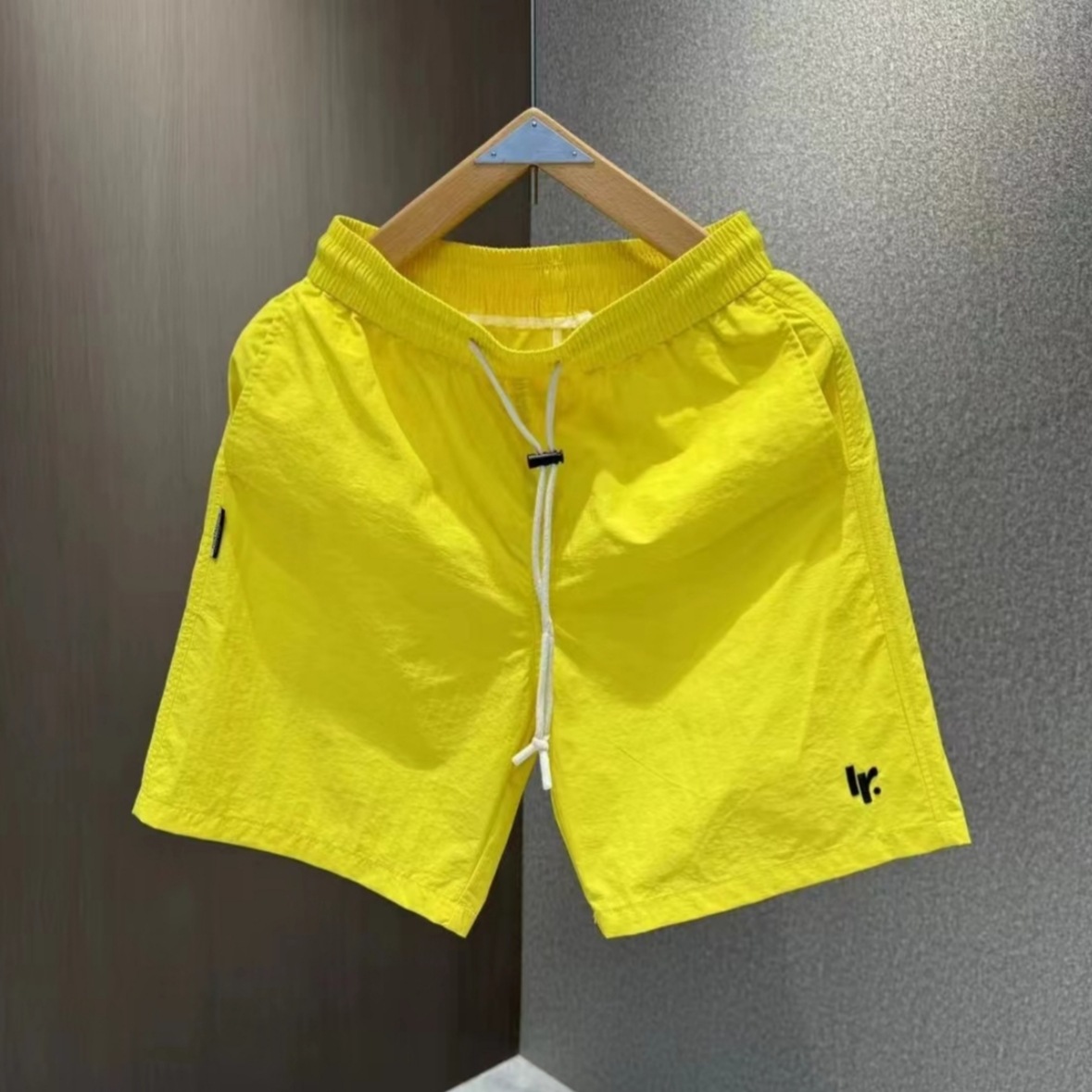 Summer fashionable shorts for leisure