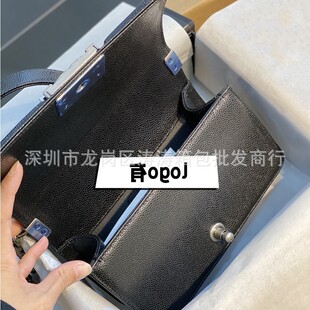 ������Ů����������Ƥ�~���uţƤ���С�����μ�б��Ů�����w��
