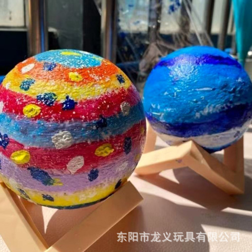DIY planet lamp, creative production of painted moon graffiti night lamp, painted dream moon lamp birthday gift