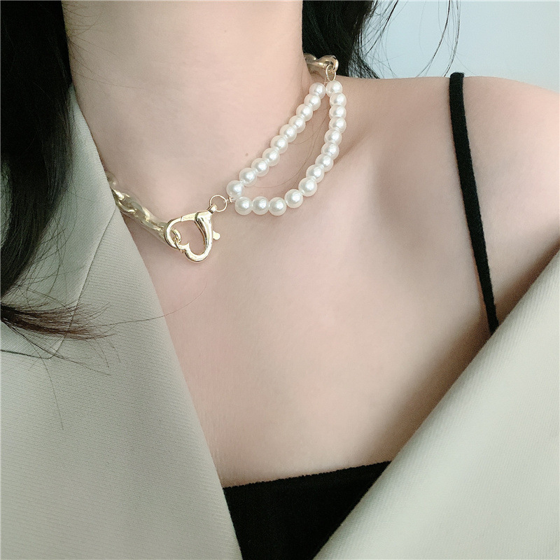 Simple Heart Buckle Pearl Clavicle Chain display picture 1