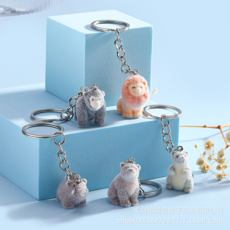 Cute cartoon resin flocking three-dimensional wildlife key chain pendant resin flocking car key chain pendant