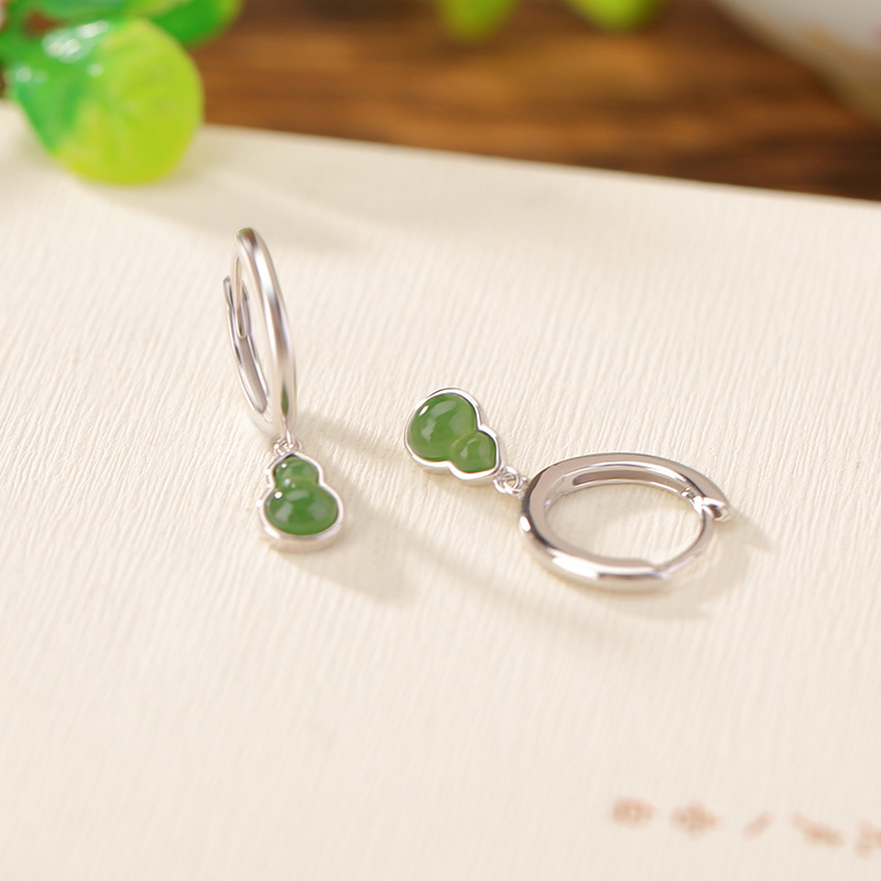 Bông tai bạc S925 đính ngọc bích Hetian phong cách Trung Hoa cổ điển — Một cặp