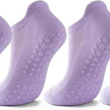 The Platform Specializes in Women's Pilates Yoga Grip Socks, Which Are Cushioned Ankle Grip Cotton Anti-Slip Socks The Platform Specializes in Women's Pilates Yoga Grip Socks, Which Are Cushioned Ankle Grip Cotton Anti-Slip Socks