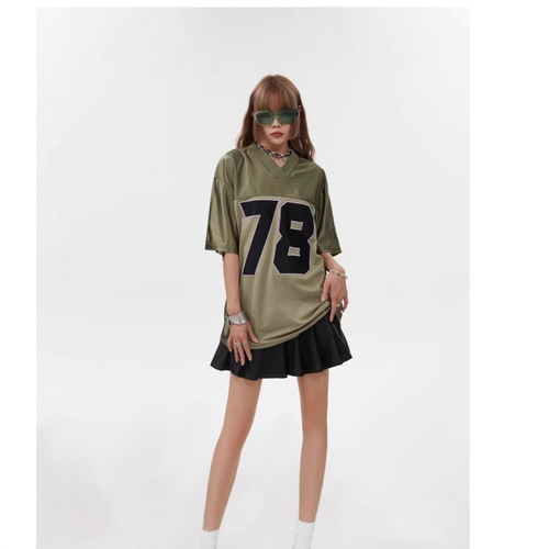 2024 Vintage American Style V-Neck Embroidered T-Shirt for Men and Women Loose Streetwear Fashion Casual Top Trendy