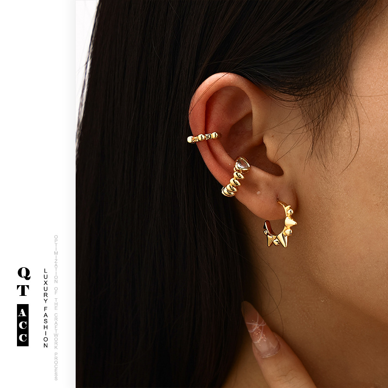 Europa y los Estados Unidos viento galvanizado 18k oro real simple lujoso personalidad ligero aretes de piedra óptica geometría perlas perlas aretes