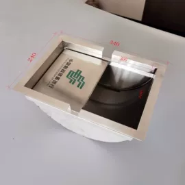 踢脚线、板;广告牌;排水系统