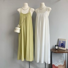 美衣舍 垂感吊带露肩连衣裙女春夏新款设计感小众性感打底长裙