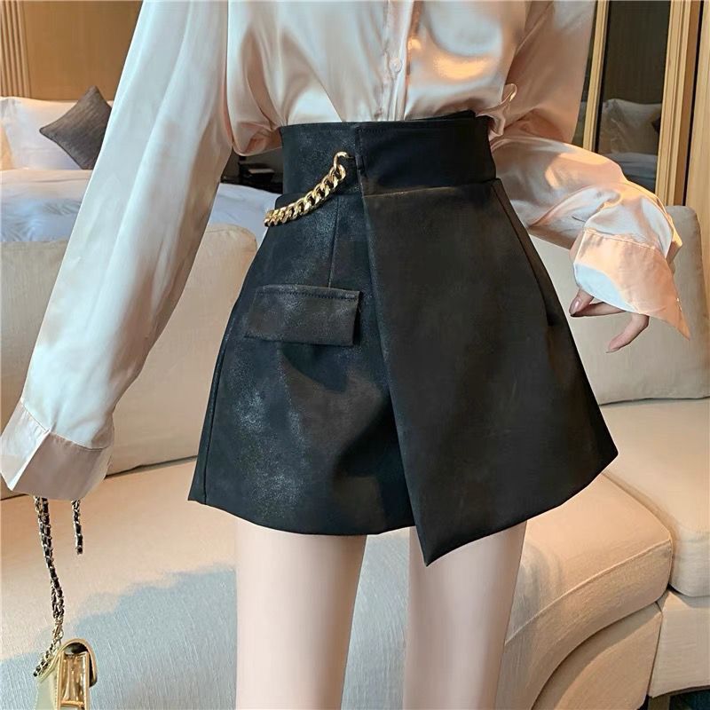 Casual Wide-Leg Pants for Women, Unique Design, Versatile Shorts, Slimming Leather Pants, Khaki Color, Autumn and Winter Irregular Skirt Casual Wide-Leg Pants for Women, Unique Design, Versatile Shorts, Slimming Leather Pants, Khaki Color, Autumn and Winter Irregular Skirt