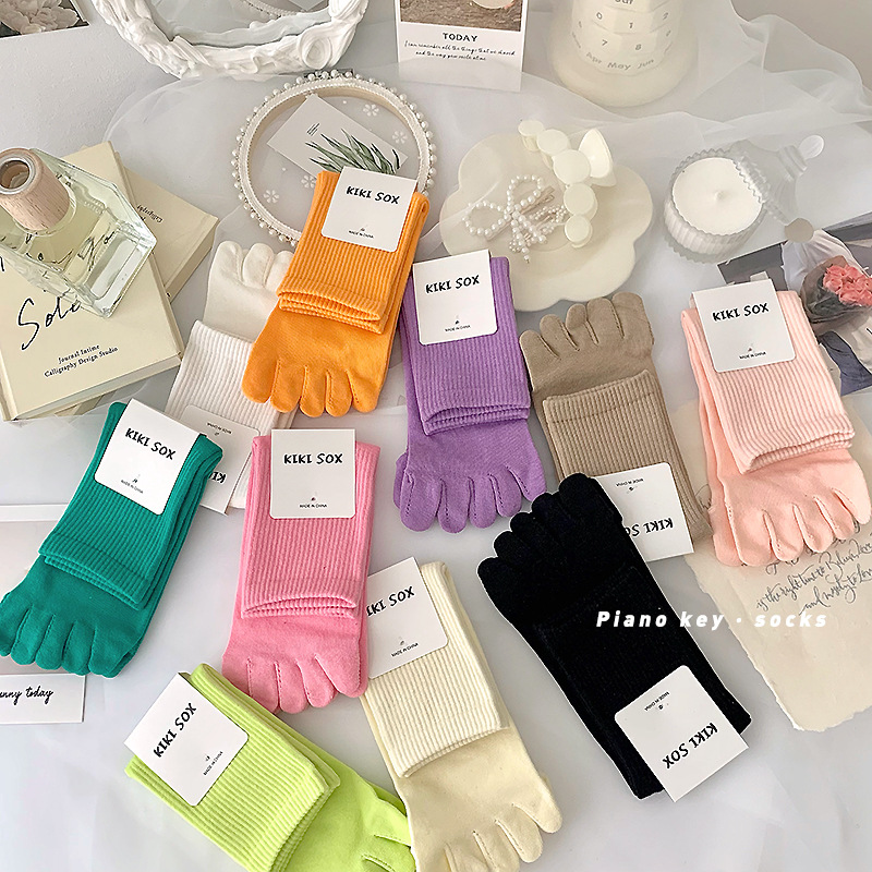 Base solid color universal women's classic fashionable Tabi