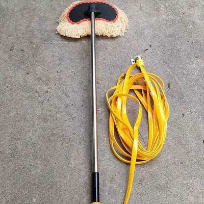 water spray car washing brush — Car cleaning tools