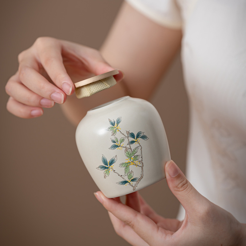 Household Small Tea High-End Metal Lid Ceramic Sealed Powder Jar Portable Storage Jar Tea Warehouse Souvenir