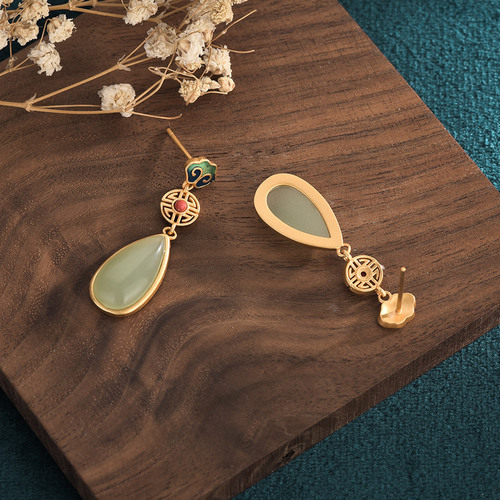 Chinese style Hanfu cheongsam earrings painted enamel earrings imitation Hotan Yunan ruby ​​retro auspicious cloud earrings for women