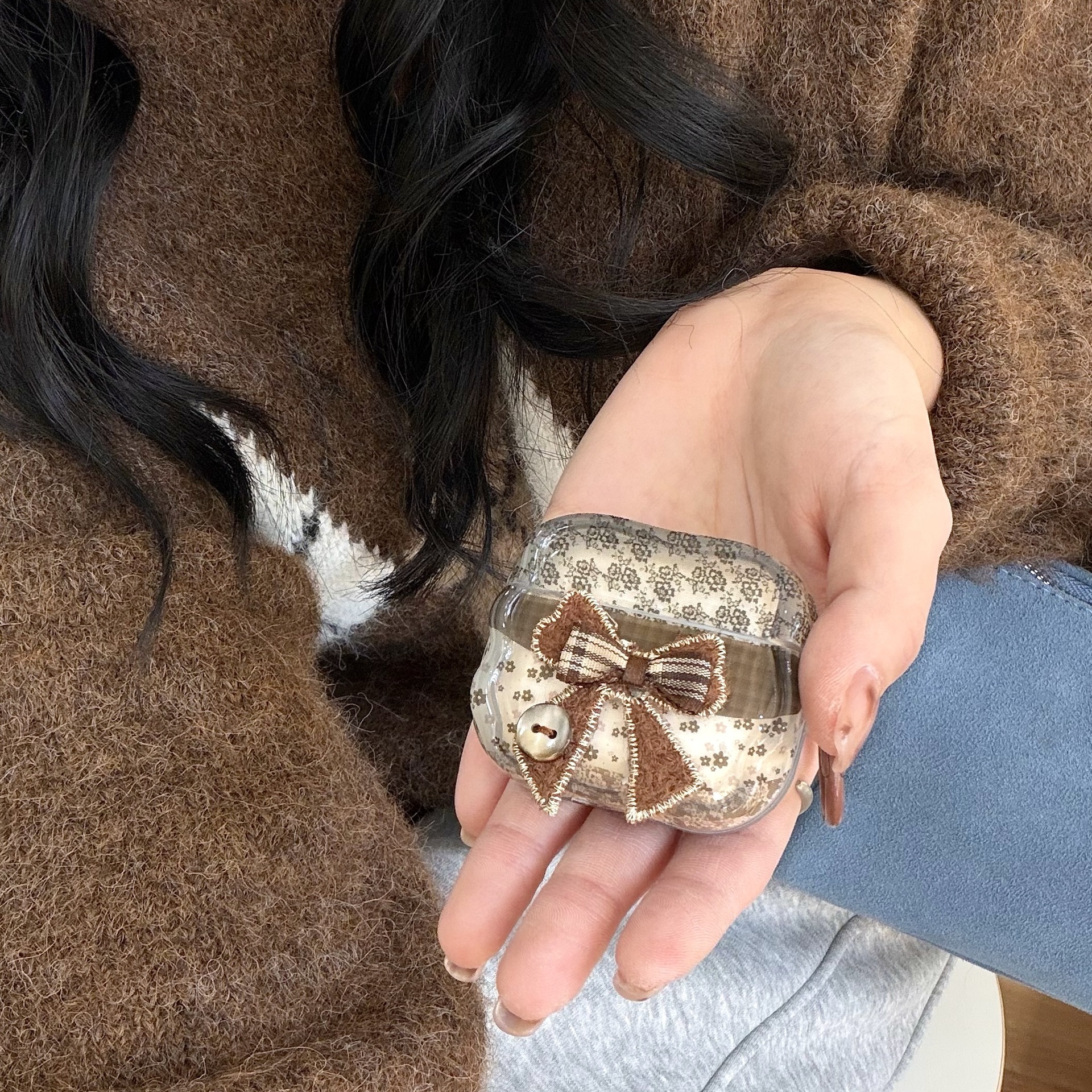 Floral Stitching Bow Embroidery Earphone Shell | Fresh Handmade Wind | Adapted To AirPods 4&Pro 3 Protective Case_voghion.com